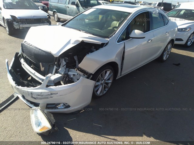 1G4PR5SK4D4114996 - 2013 BUICK VERANO CONVENIENCE WHITE photo 2