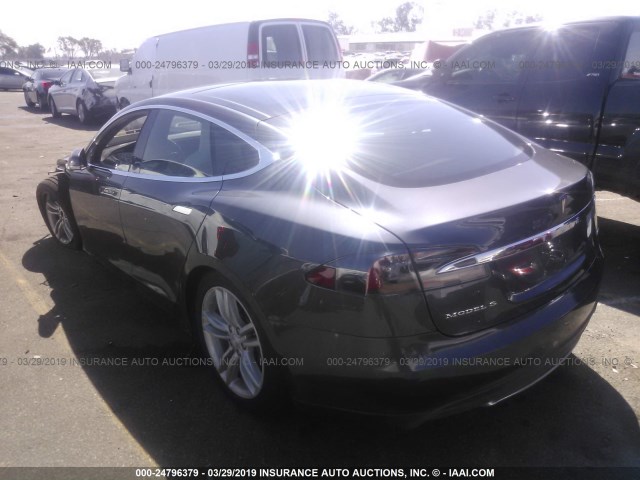 5YJSA1E26FF112026 - 2015 TESLA MODEL S GRAY photo 3