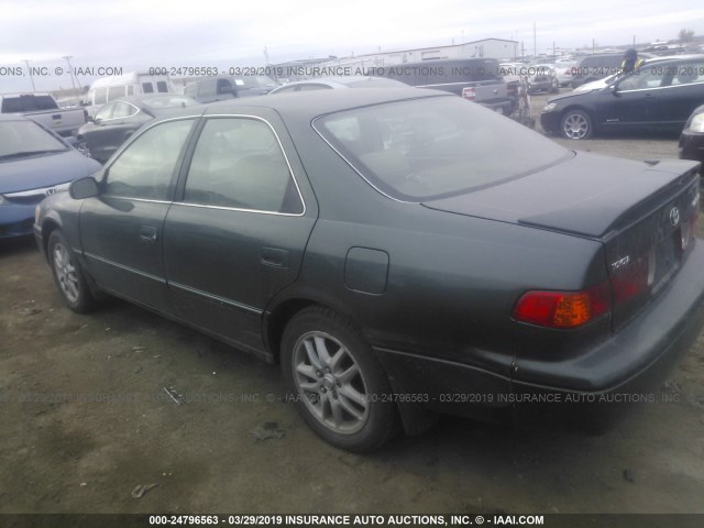 4T1BF28KX1U971151 - 2001 TOYOTA CAMRY LE/XLE Жасыл фото 3