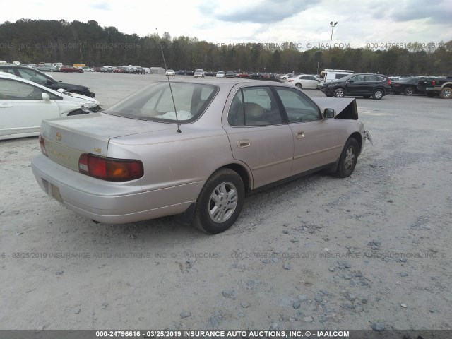 4T1BG12K4TU761003 - 1996 TOYOTA CAMRY DX/LE/XLE Champagne photo 4