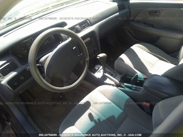 4T1BG22K3YU999809 - 2000 TOYOTA CAMRY CE/LE/XLE 灰色 照片 5