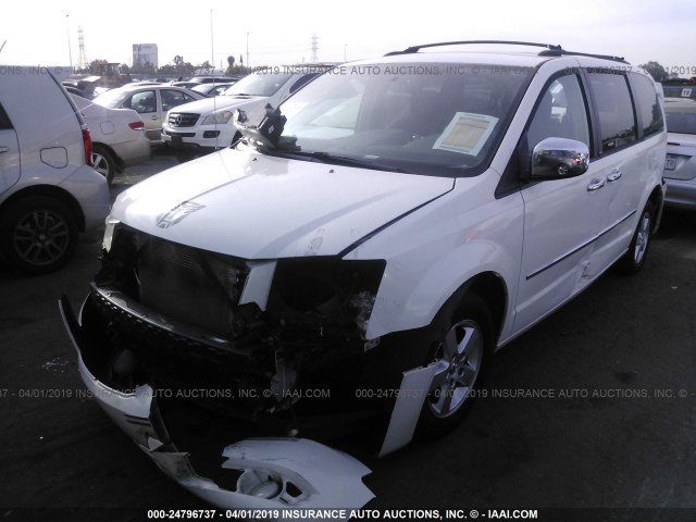 2D4RN5D15AR209592 - 2010 DODGE GRAND CARAVAN SXT WHITE photo 2