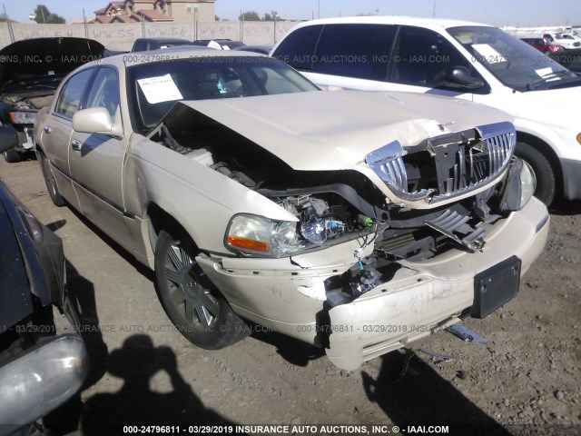 1LNHM83W23Y663061 - 2003 LINCOLN TOWN CAR CARTIER CREAM photo 1