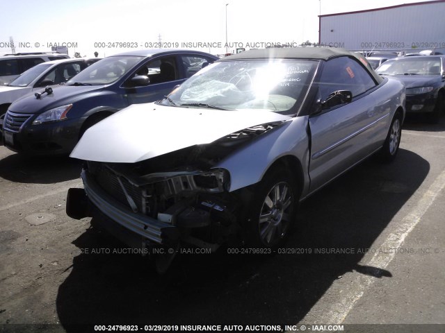 1C3EL65R24N189982 - 2004 CHRYSLER SEBRING LIMITED SILVER photo 2