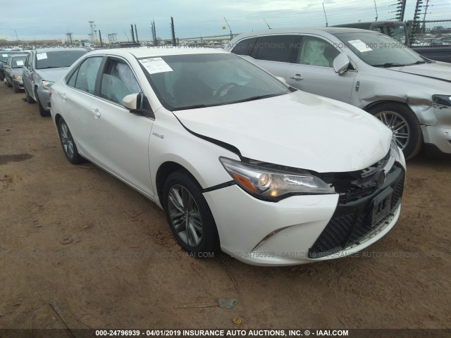 4T1BD1FK0FU142339 - 2015 TOYOTA CAMRY HYBRID/LE/XLE/SE WHITE photo 1