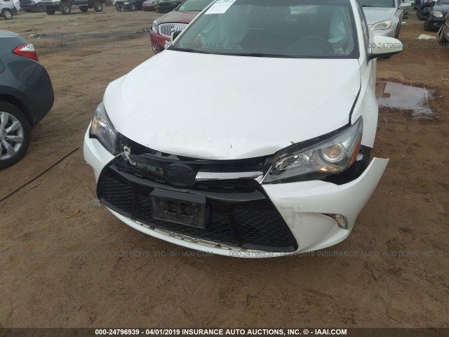 4T1BD1FK0FU142339 - 2015 TOYOTA CAMRY HYBRID/LE/XLE/SE WHITE photo 6