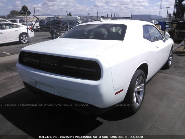 2C3CDZAG3GH195734 - 2016 DODGE CHALLENGER SXT WHITE photo 4