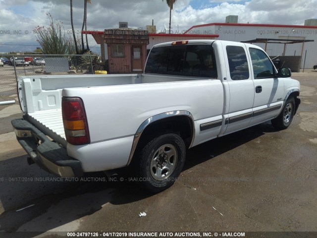 2GCEC19T4Y1174671 - 2000 CHEVROLET SILVERADO C1500 WHITE photo 4