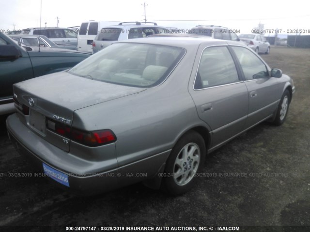 JT2BF28K0X0194010 - 1999 TOYOTA CAMRY LE/XLE SILVER photo 4