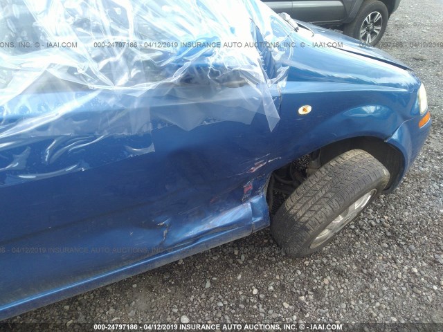 KL1TD52645B364439 - 2005 CHEVROLET AVEO LS BLUE photo 6