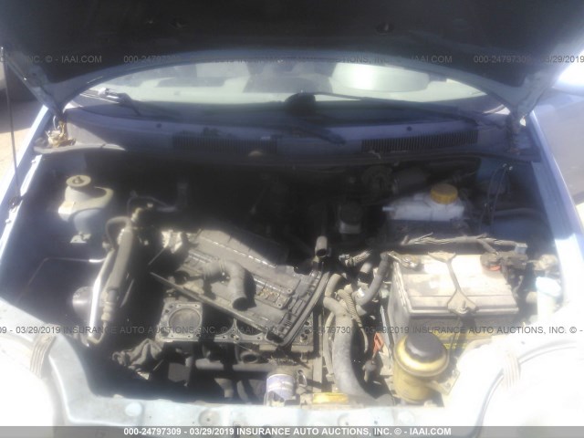 KL1TD52635B377571 - 2005 CHEVROLET AVEO LS BLUE photo 10