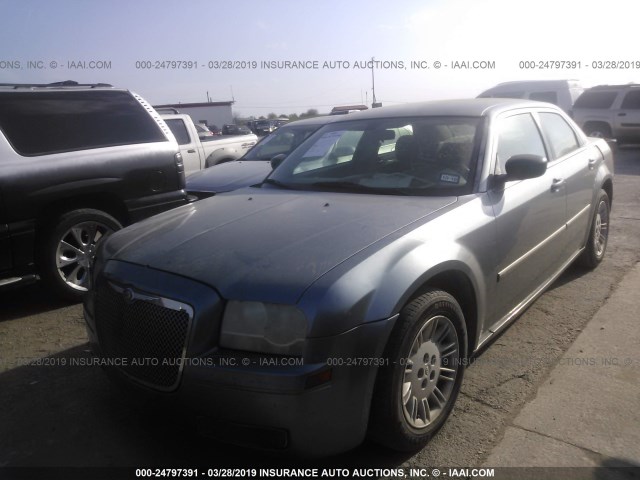 2C3KA43R87H673569 - 2007 CHRYSLER 300 GRAY photo 2