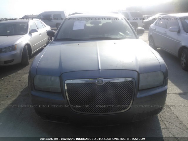 2C3KA43R87H673569 - 2007 CHRYSLER 300 GRAY photo 6