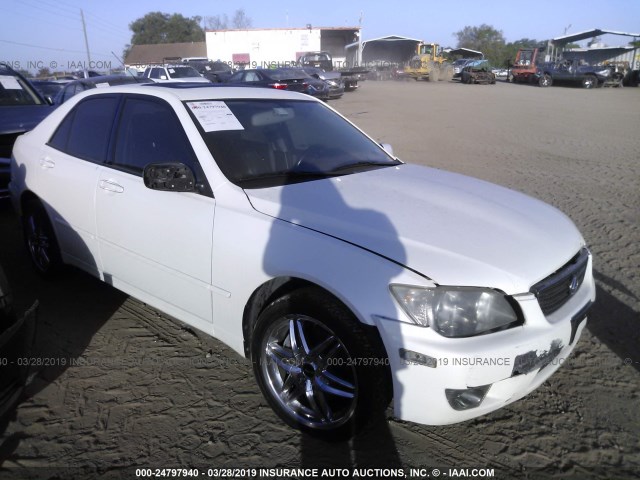 JTHBD192050095821 - 2005 LEXUS IS 300 WHITE photo 1