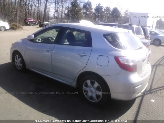 2T1KU40E09C152315 - 2009 TOYOTA COROLLA MATRIX  SILVER photo 3