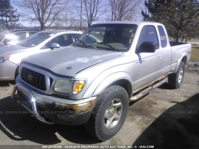 5TEWN72N32Z119662 - 2002 TOYOTA TACOMA XTRACAB SILVER photo 2