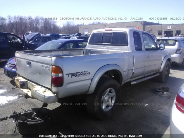 5TEWN72N32Z119662 - 2002 TOYOTA TACOMA XTRACAB SILVER photo 4