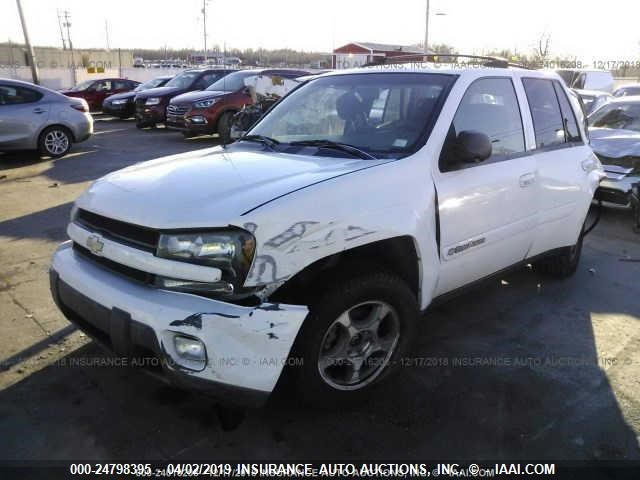 1GNDT13S042237715 - 2004 CHEVROLET TRAILBLAZER LS/LT WHITE photo 2