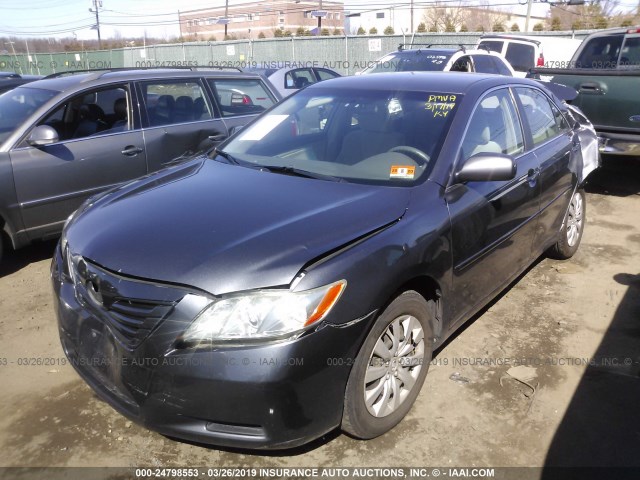 4T1BE46K47U729840 - 2007 TOYOTA CAMRY NEW GENERAT CE/LE/XLE/SE GRAY photo 2