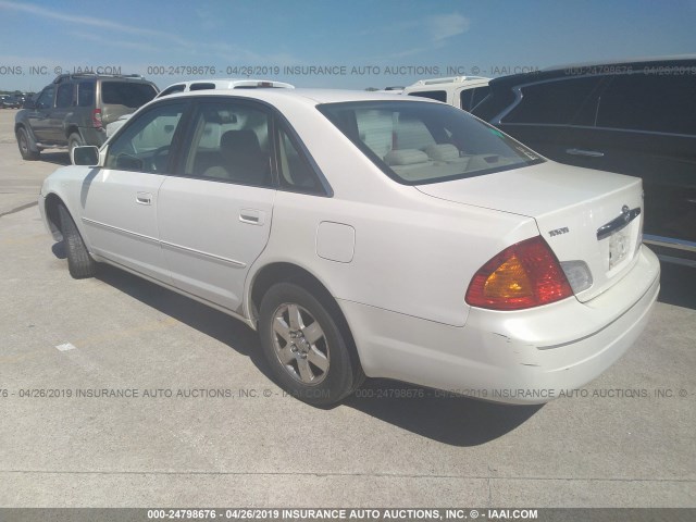 4T1BF28B8YU064019 - 2000 TOYOTA AVALON XL/XLS WHITE photo 3