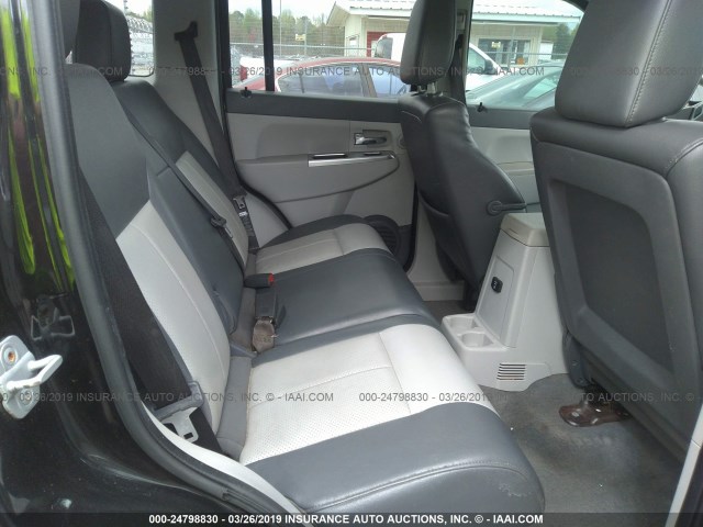 1J8GN58K08W173456 - 2008 JEEP LIBERTY LIMITED BLACK photo 8