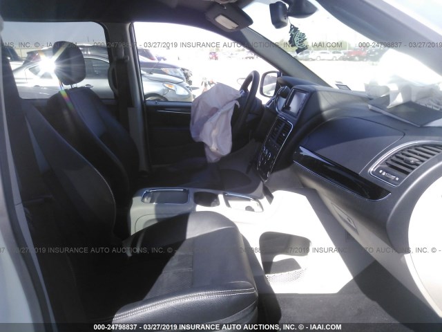 2C4RDGCG3KR512244 - 2019 DODGE GRAND CARAVAN  WHITE photo 5