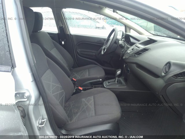 3FADP4TJ1EM212912 - 2014 FORD FIESTA S SILVER photo 5