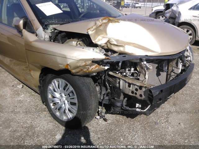 4T1BF1FK5CU045689 - 2012 TOYOTA CAMRY SE/LE/XLE 金色 照片 6