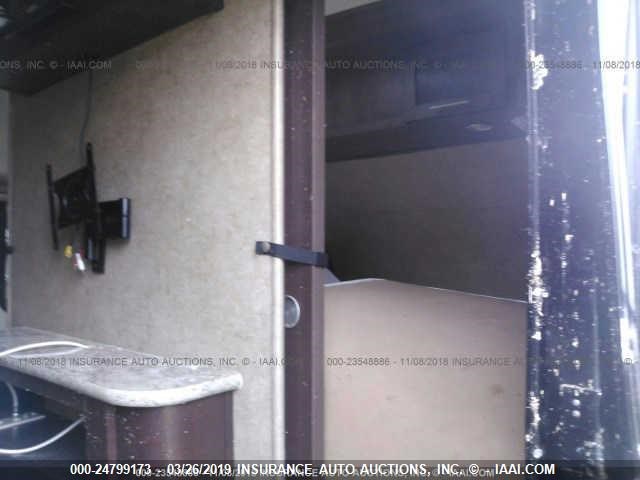 4X4TSVF25HL029267 - 2017 FOREST RIVER OTHER  米色 照片 5