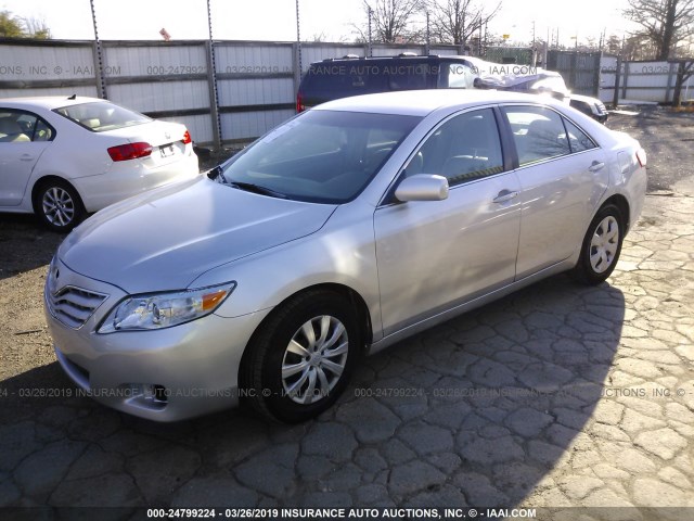 4T4BF3EK9BR182801 - 2011 TOYOTA CAMRY SE/LE/XLE 银色 照片 2