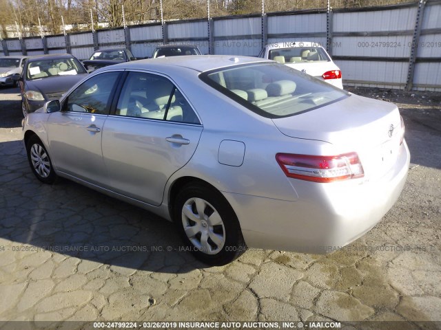 4T4BF3EK9BR182801 - 2011 TOYOTA CAMRY SE/LE/XLE 银色 照片 3