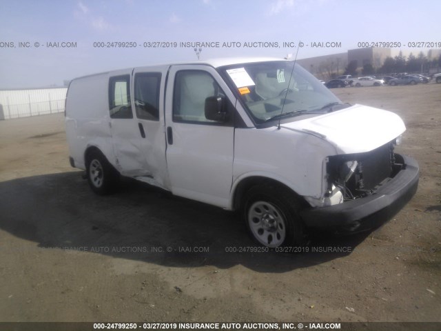 1GCSGAF45B1190332 - 2011 CHEVROLET EXPRESS G1500  WHITE photo 1