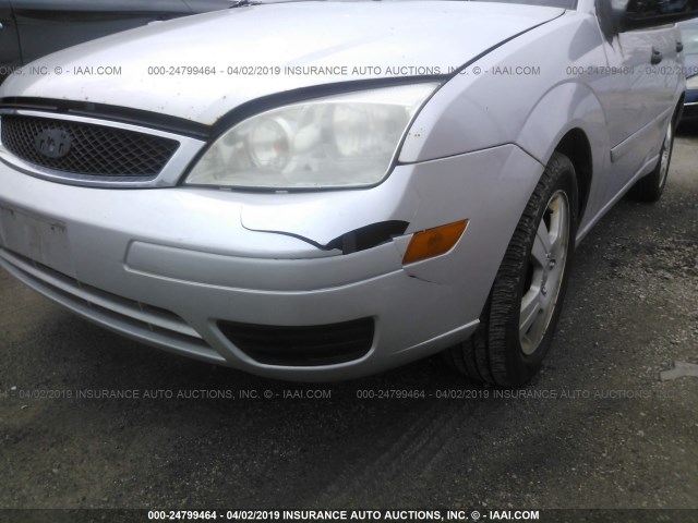 1FAHP37N77W217902 - 2007 FORD FOCUS ZX5/S/SE/SES SILVER photo 6