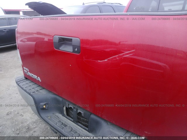 5TFRM5F18AX006887 - 2010 TOYOTA TUNDRA DOUBLE CAB SR5 RED photo 6