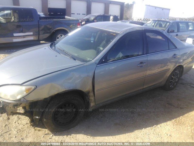 4T1BE30K25U552835 - 2005 TOYOTA CAMRY LE/XLE/SE SILVER photo 6