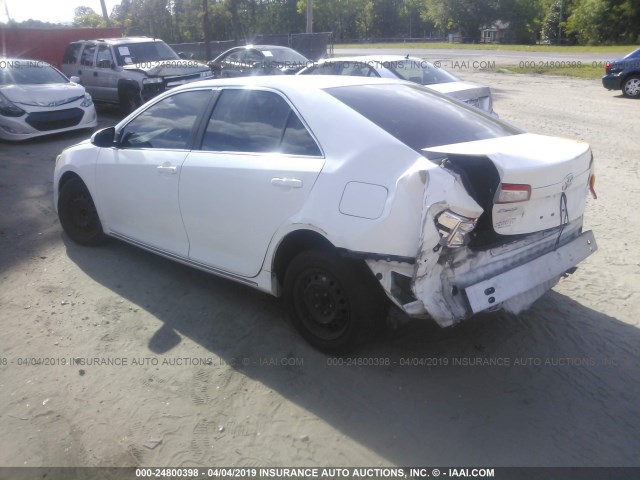 4T4BF1FK0CR197191 - 2012 TOYOTA CAMRY SE/LE/XLE WHITE photo 3