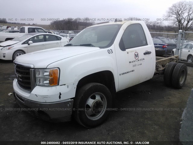 1GDJC34K78E135222 - 2008 GMC SIERRA C3500 WHITE photo 2