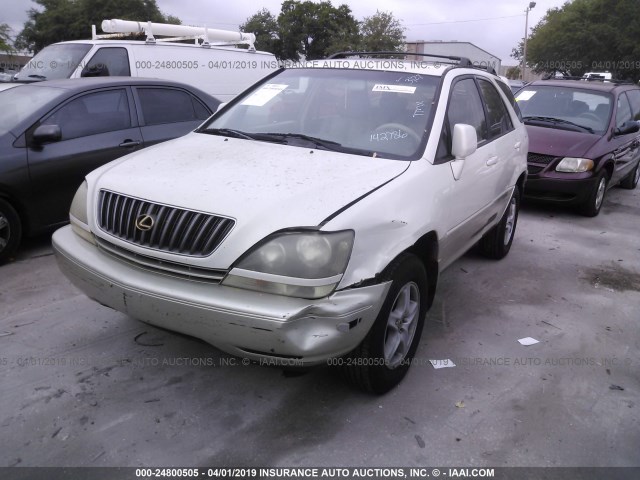 JT6HF10U8Y0142786 - 2000 LEXUS RX 300 WHITE photo 2