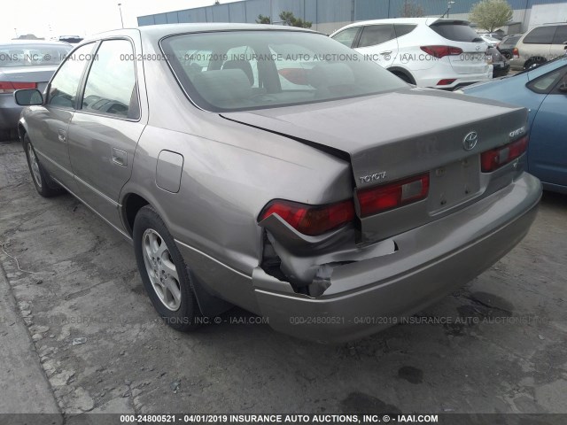 JT2BF22K1X0185597 - 1999 TOYOTA CAMRY LE/XLE Сұр фото 3