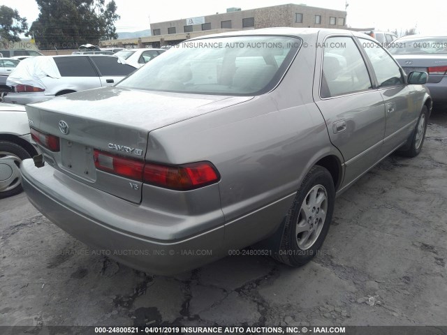 JT2BF22K1X0185597 - 1999 TOYOTA CAMRY LE/XLE Сұр фото 4