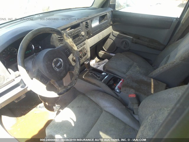 1J8HG48N76C145090 - 2006 JEEP COMMANDER SILVER photo 5