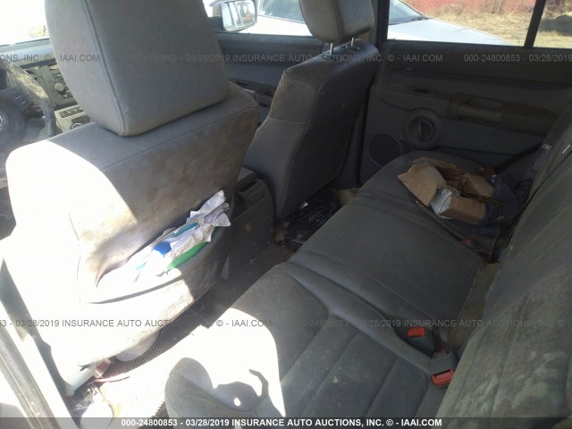 1J8HG48N76C145090 - 2006 JEEP COMMANDER SILVER photo 8