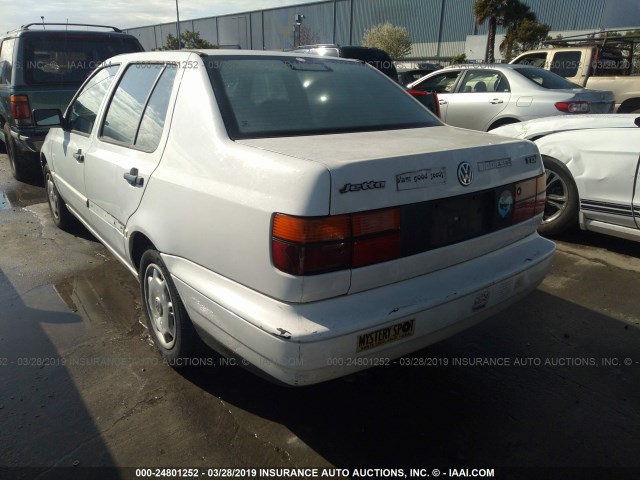 3VWRF81H7WM234339 - 1998 VOLKSWAGEN JETTA TDI WHITE photo 3