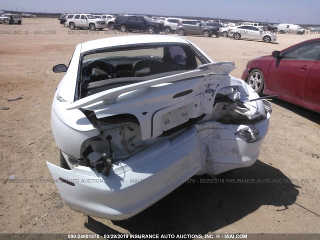 1FAFP4041WF136665 - 1998 FORD MUSTANG WHITE photo 6