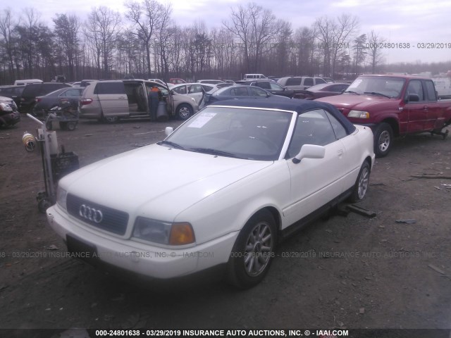 WAUAA88G4WN003445 - 1998 AUDI CABRIOLET WHITE photo 2