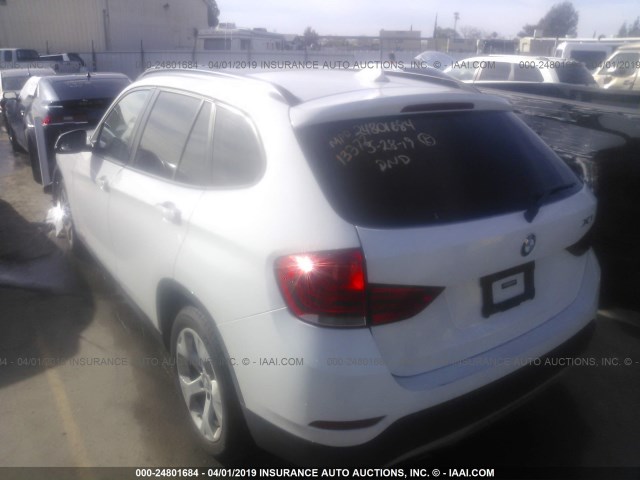 WBAVM1C59DVW44688 - 2013 BMW X1 SDRIVE28I WHITE photo 3