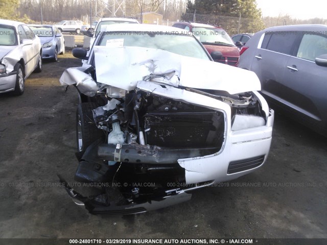 2C3JA43R05H522444 - 2005 CHRYSLER 300 SILVER photo 6