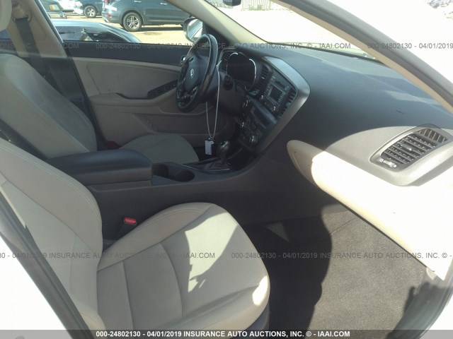 KNAGM4AD3D5053650 - 2013 KIA OPTIMA HYBRID WHITE photo 5