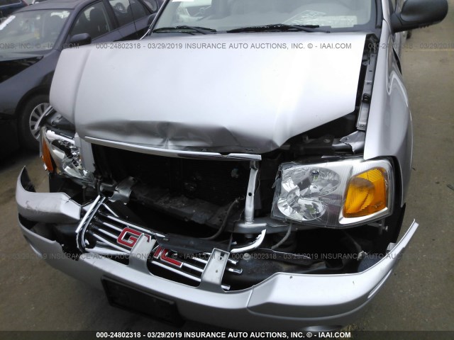 1GKDT13S462174926 - 2006 GMC ENVOY SILVER photo 6