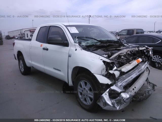 5TFRM5F11AX009890 - 2010 TOYOTA TUNDRA DOUBLE CAB SR5 WHITE photo 1